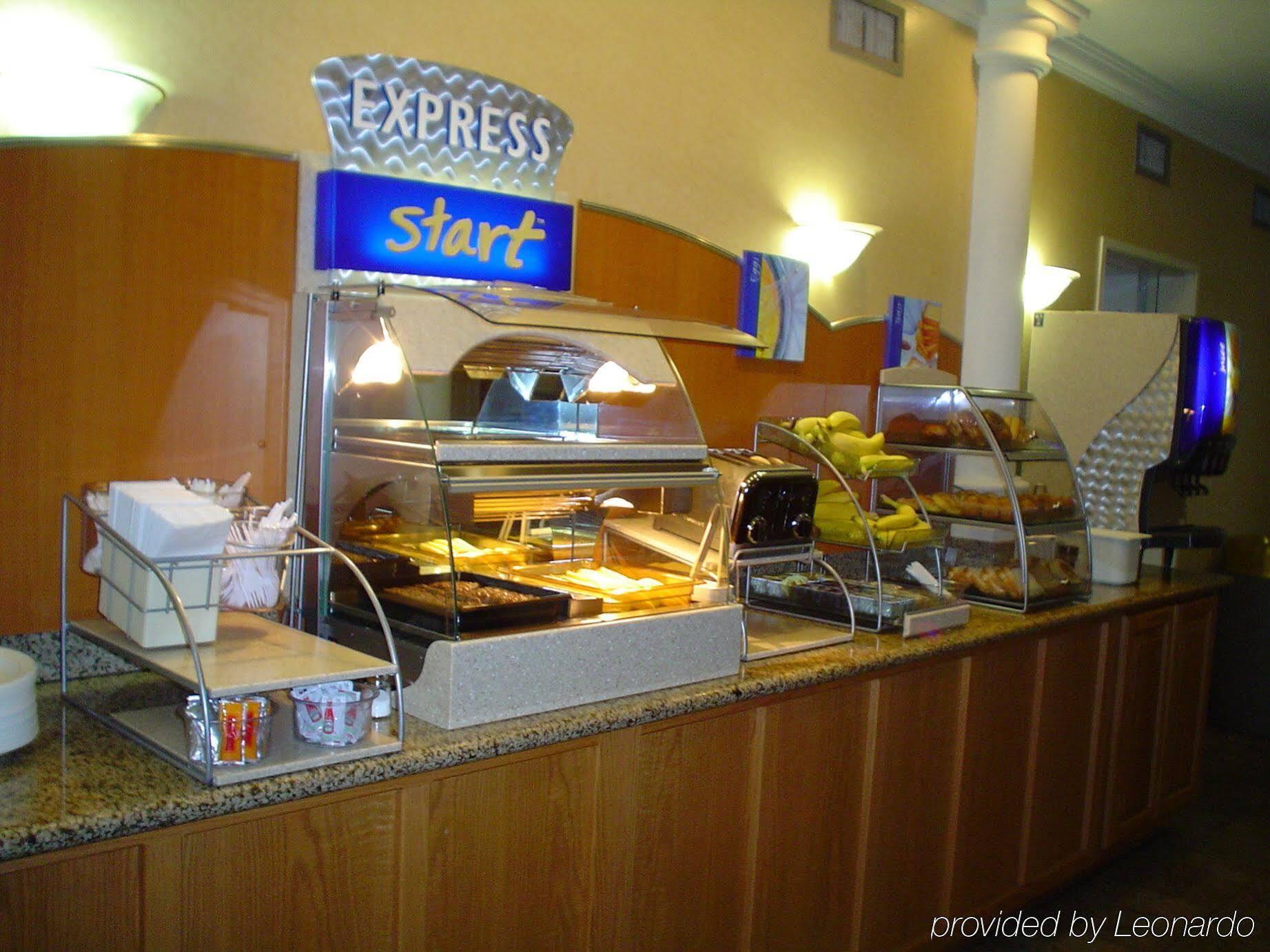 Holiday Inn Express Hotel & Suites Ames By Ihg Eksteriør bilde