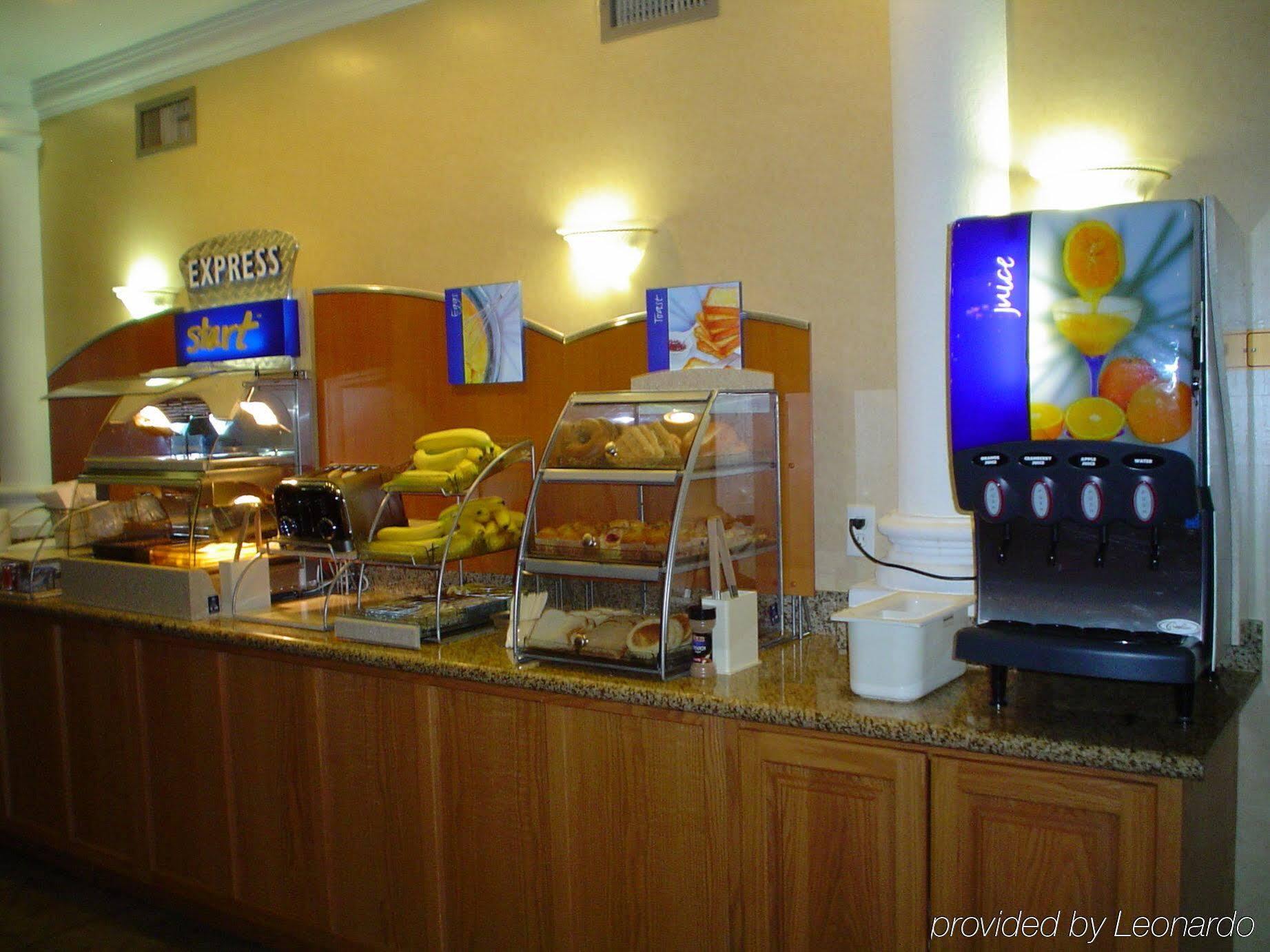 Holiday Inn Express Hotel & Suites Ames By Ihg Eksteriør bilde