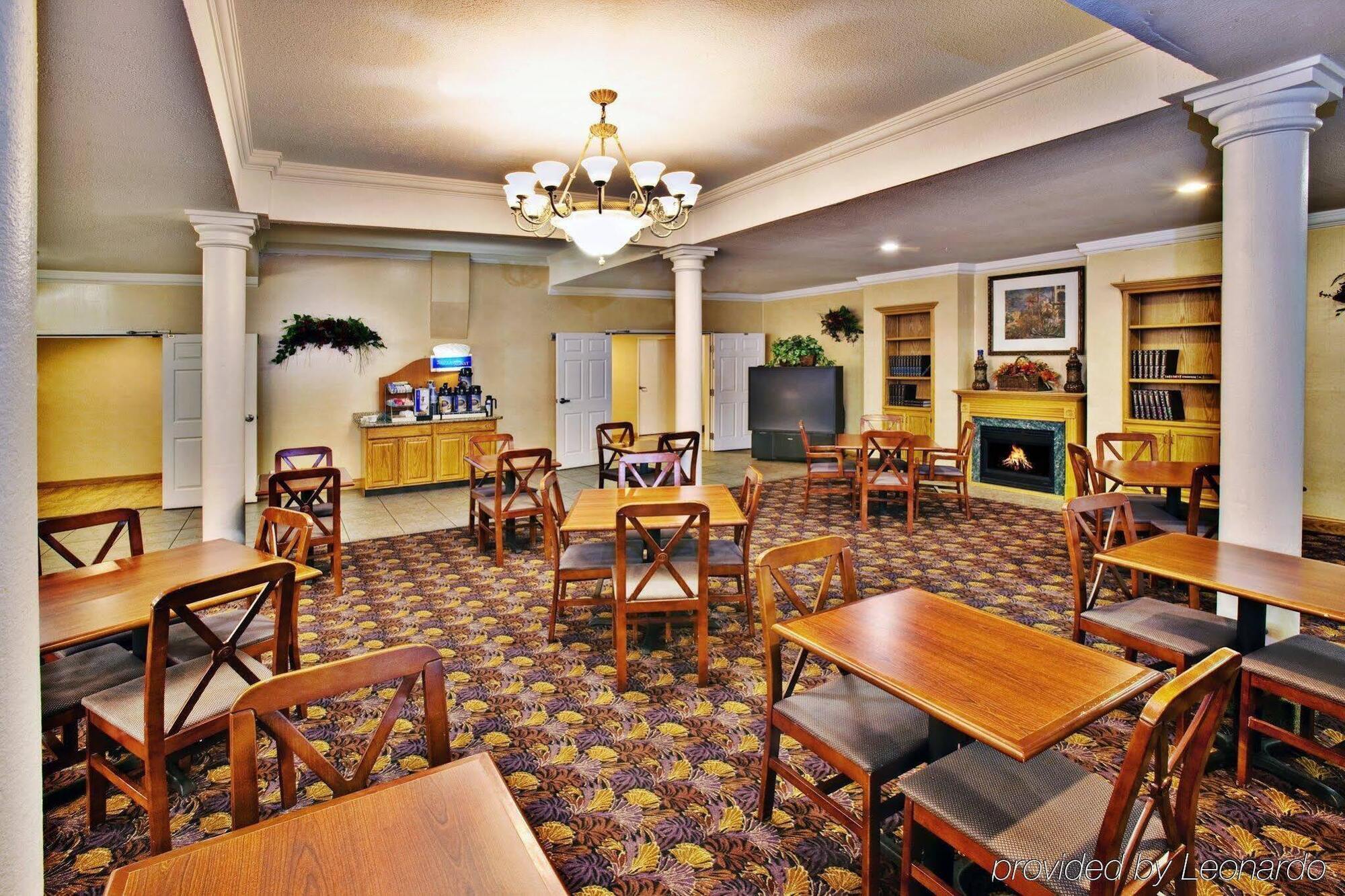 Holiday Inn Express Hotel & Suites Ames By Ihg Eksteriør bilde
